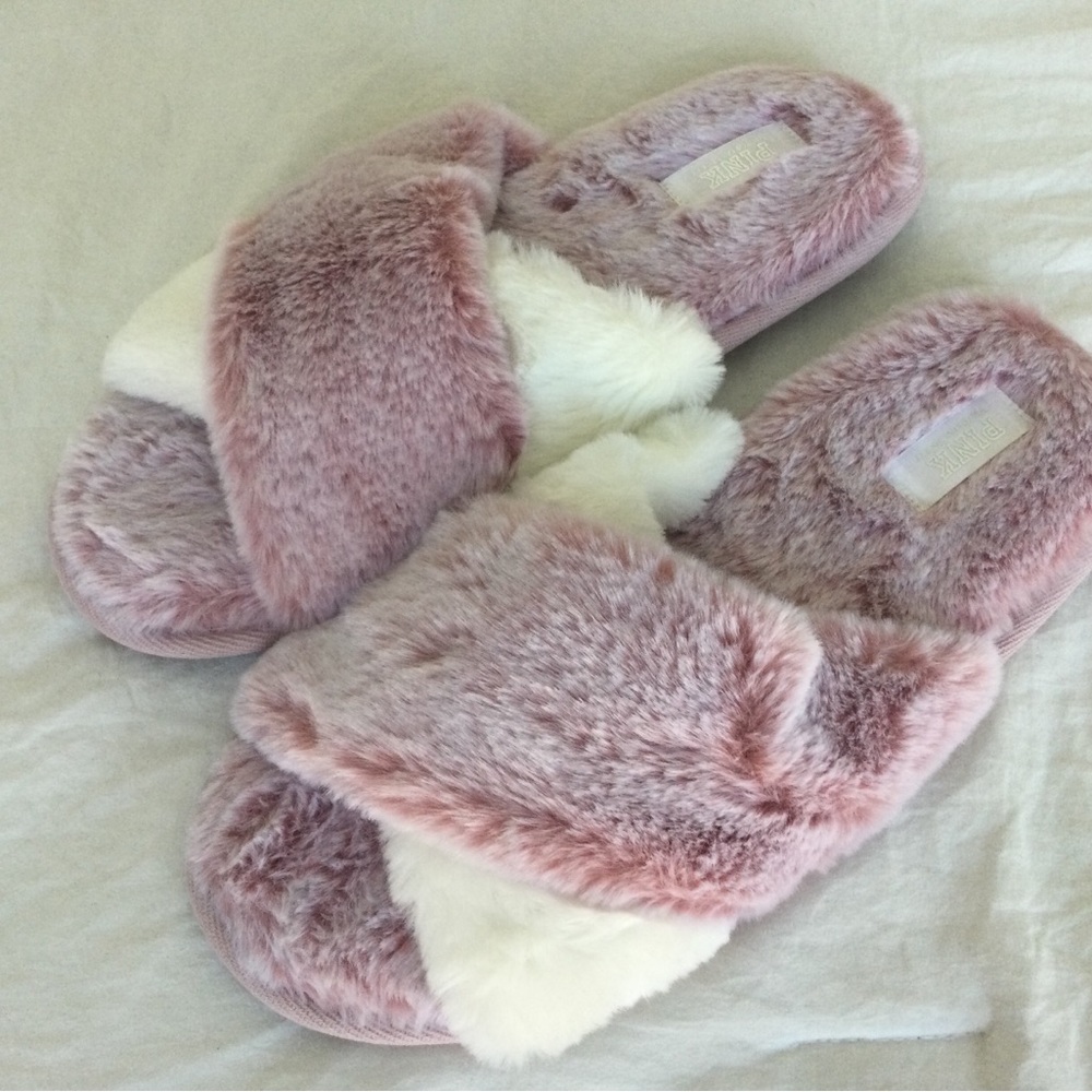 PRICE DROP! NWT Cozy Pink and White Furry Slippers